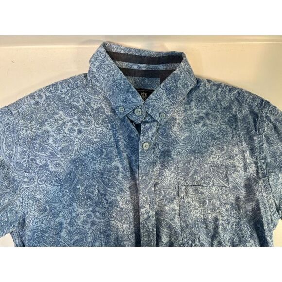 Steel & Jelly Blue Paisley Button Up Shirt Men’s Small - Picture 7 of 7
